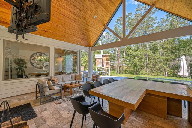 2407 Chantilly Lane Lane, Conroe, TX 77384
