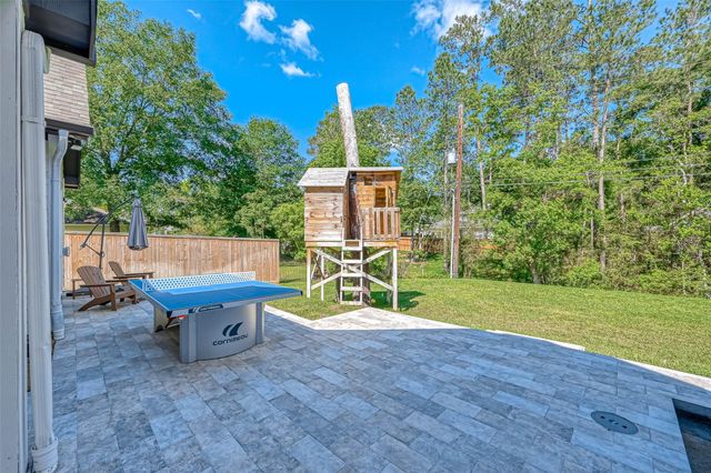 2407 Chantilly Lane Lane, Conroe, TX 77384