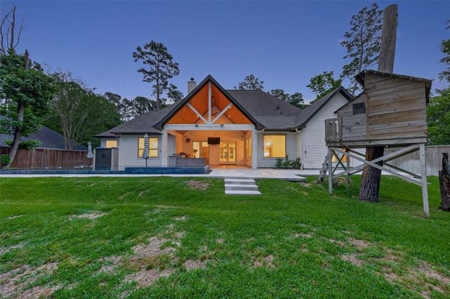 2407 Chantilly Lane Lane, Conroe, TX 77384