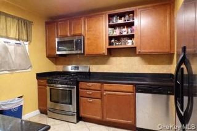 21947 74th Avenue LOWER, Oakland Gardens, NY 11364