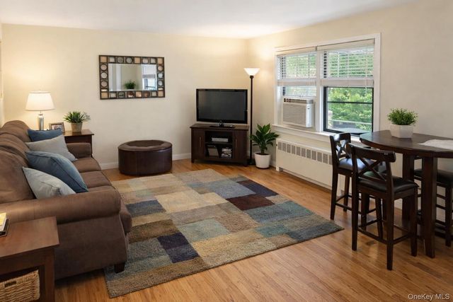 21947 74th Avenue LOWER, Oakland Gardens, NY 11364