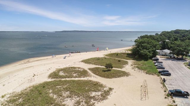 470 Goose Creek Lane, Southold, NY 11971