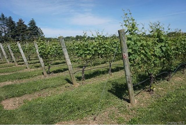 470 Goose Creek Lane, Southold, NY 11971