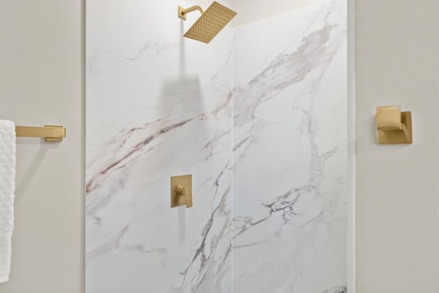 4905 Heatherdale Ln, Carmichael, CA 95608