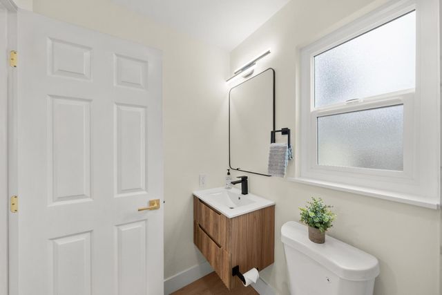 4905 Heatherdale Ln, Carmichael, CA 95608