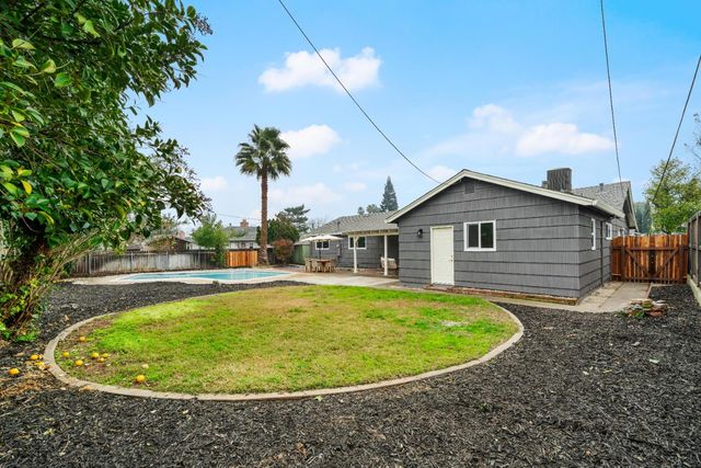 4905 Heatherdale Ln, Carmichael, CA 95608