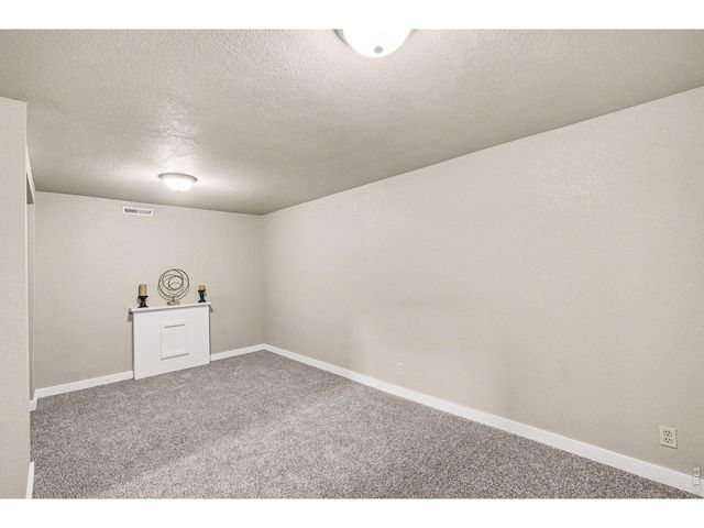 427 Cheyenne Ave, Eaton, CO 80615