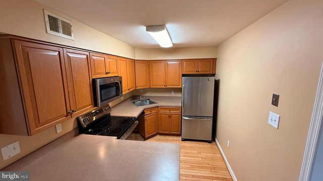 7907 GAMBRILL CT, Springfield, VA 22153