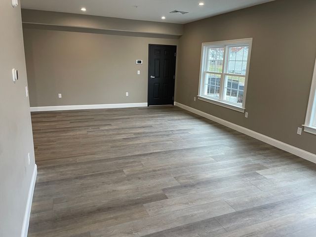 1 Brattle Street 3, Worcester, MA 01606