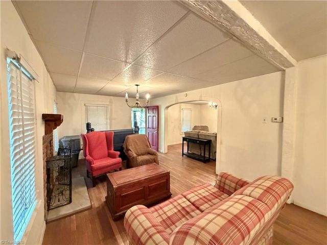 1210 Jackson Lake Road, High Point, NC 27263