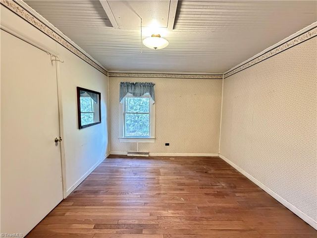 1210 Jackson Lake Road, High Point, NC 27263