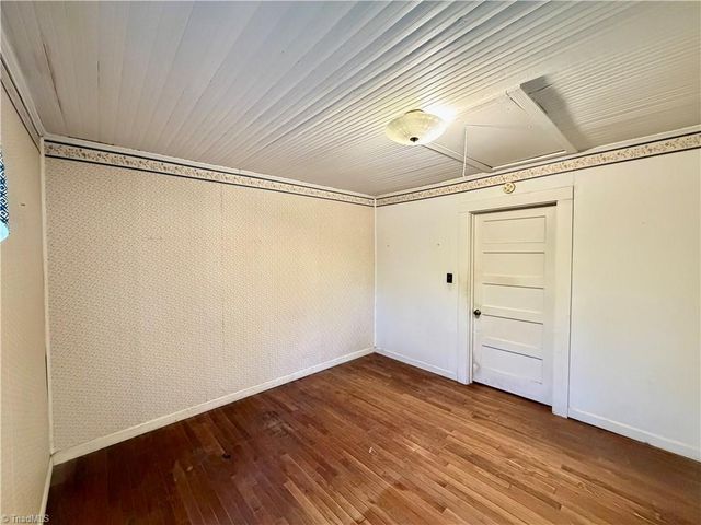 1210 Jackson Lake Road, High Point, NC 27263