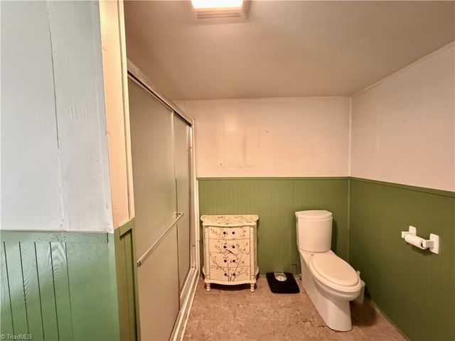 1210 Jackson Lake Road, High Point, NC 27263