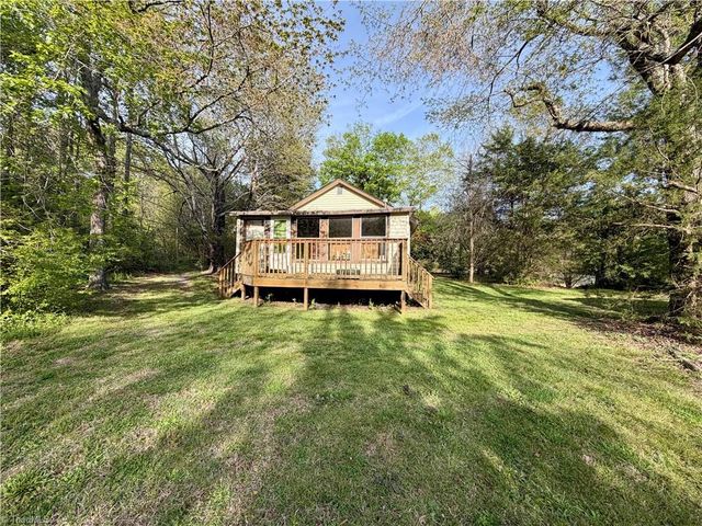 1210 Jackson Lake Road, High Point, NC 27263