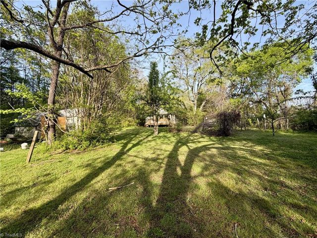 1210 Jackson Lake Road, High Point, NC 27263