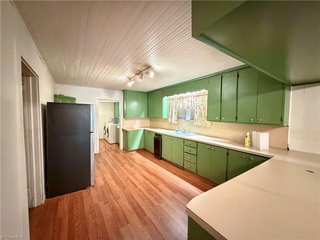 1210 Jackson Lake Road, High Point, NC 27263