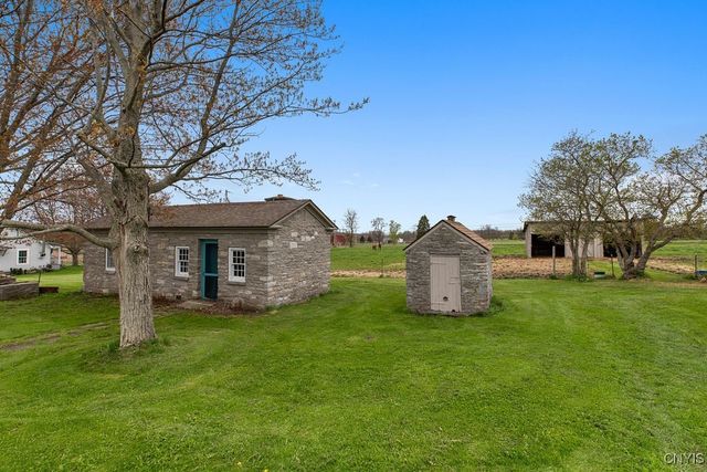 2066 Deerlick Road, Cape Vincent, NY 13618