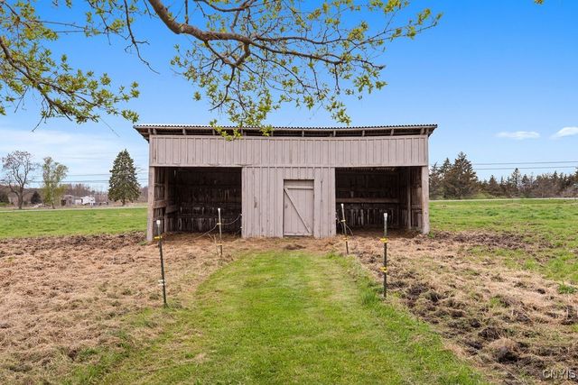 2066 Deerlick Road, Cape Vincent, NY 13618