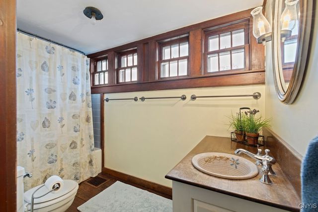 2066 Deerlick Road, Cape Vincent, NY 13618