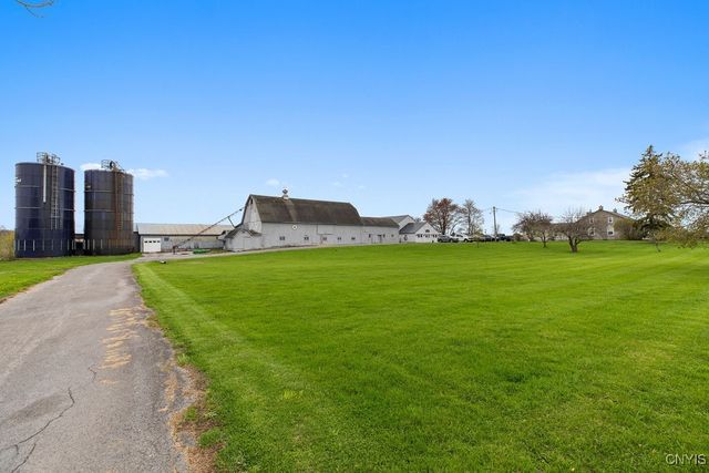 2066 Deerlick Road, Cape Vincent, NY 13618