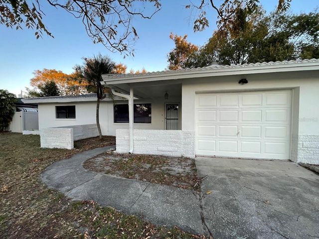 471 KEENE PARK DRIVE E, Largo, FL 33771