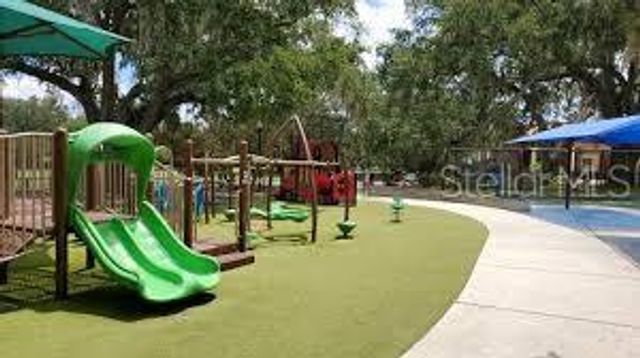 471 KEENE PARK DRIVE E, Largo, FL 33771