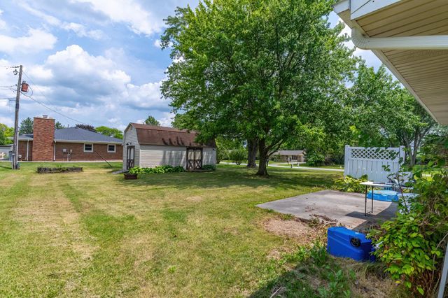 15707 Bluffton Road, Fort Wayne, IN 46819