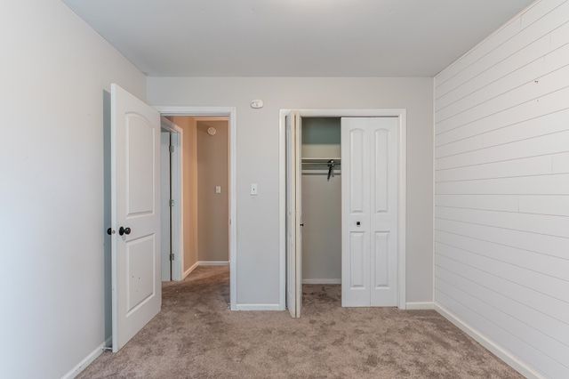 15707 Bluffton Road, Fort Wayne, IN 46819