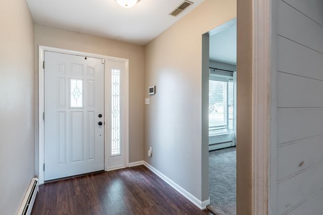 15707 Bluffton Road, Fort Wayne, IN 46819