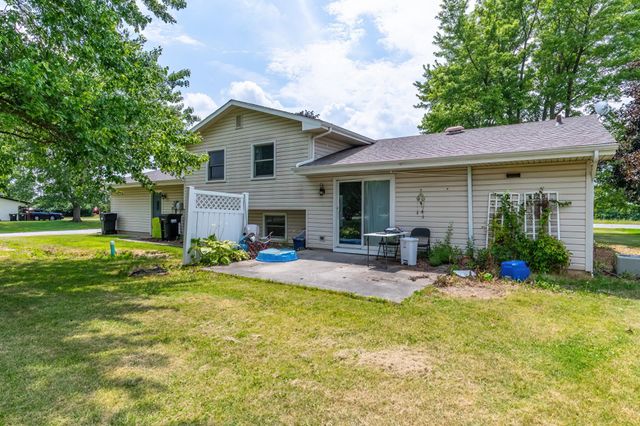 15707 Bluffton Road, Fort Wayne, IN 46819