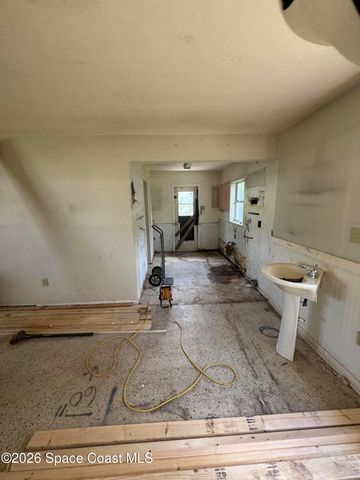 990 Sparkman Street, Melbourne, FL 32935