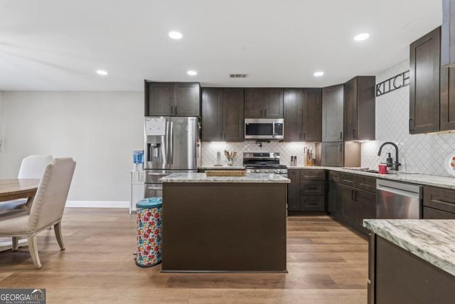 1361 West Broad Street, Greensboro, GA 30642