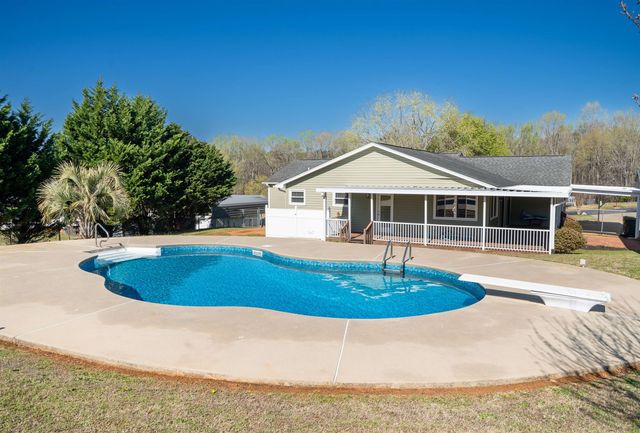 189 Alberta Drive, Woodruff, SC 29388