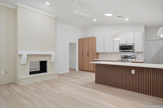 16602 Hunting Valley St, San Antonio, TX 78247