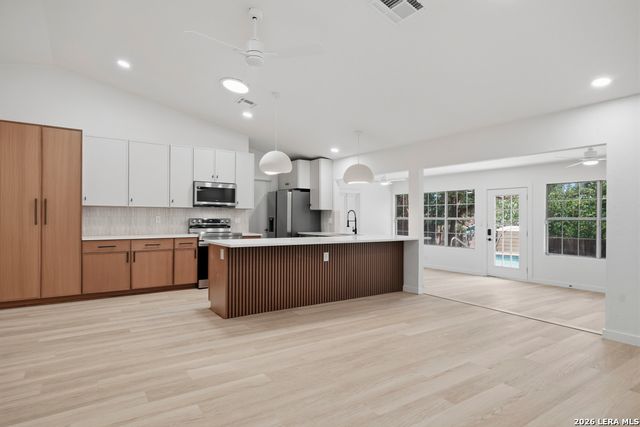 16602 Hunting Valley St, San Antonio, TX 78247