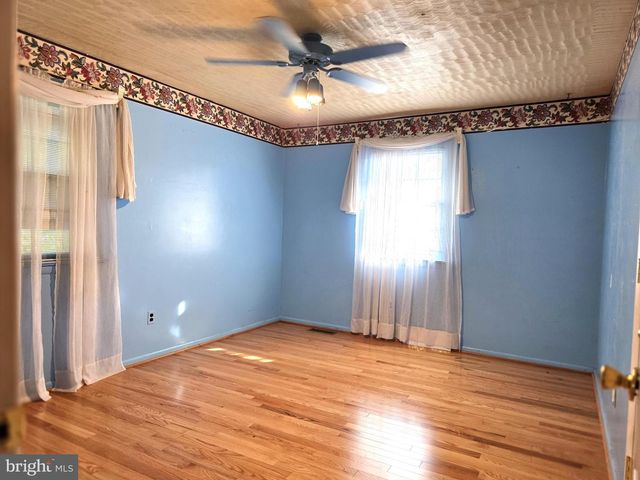 2109 S LOWELL ST, Arlington, VA 22204