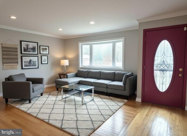 2109 S LOWELL ST, Arlington, VA 22204