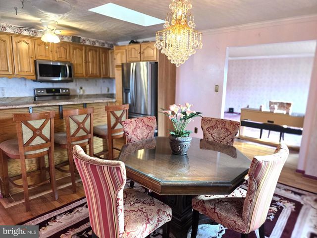 2109 S LOWELL ST, Arlington, VA 22204