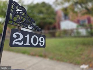 2109 S LOWELL ST, Arlington, VA 22204