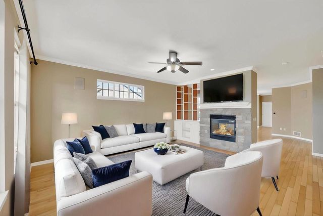 5222 Sassafras Drive, Fitchburg, WI 53711