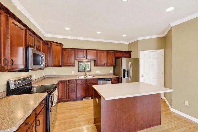 5222 Sassafras Drive, Fitchburg, WI 53711