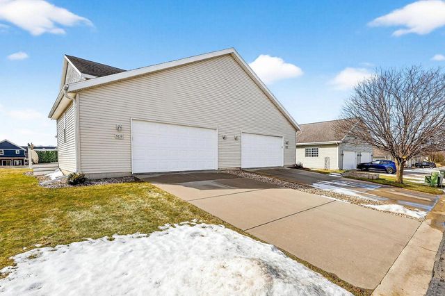 5222 Sassafras Drive, Fitchburg, WI 53711