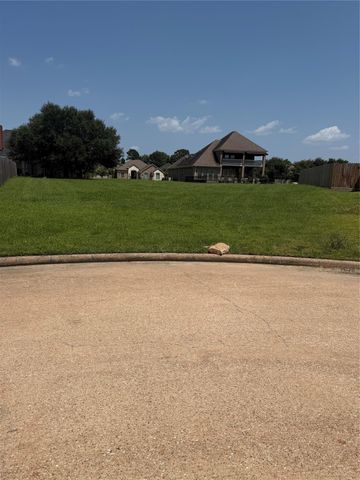 315 Bentwood Court, Montgomery, TX 77356