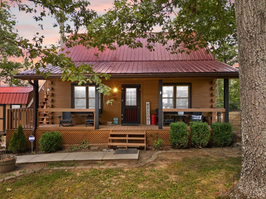 82 Vicki Street, Nancy, KY 42544