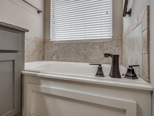 13604 Lark Lane, Oklahoma City, OK 73142