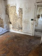 36 S 20Th St, East Orange City, NJ 07018
