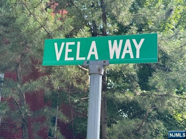 6 Vela Way, Edgewater, NJ 07020