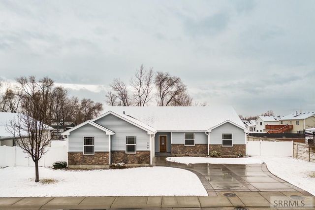 399 Adams Street, Chubbuck, ID 83202