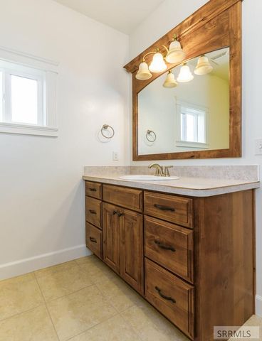 399 Adams Street, Chubbuck, ID 83202