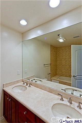 10214 Fernglen Avenue 4, Tujunga, CA 91042